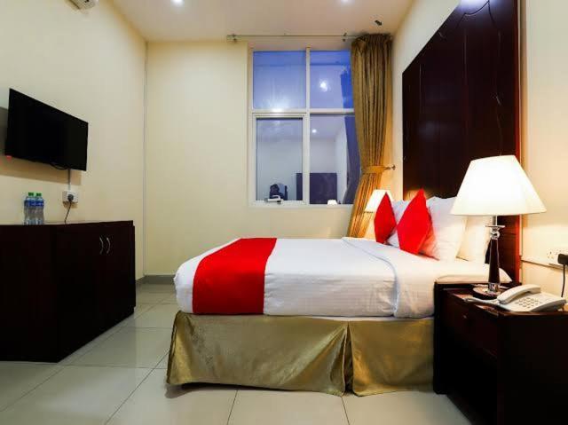 Sh Hotel Рас ал Хайм Екстериор снимка
