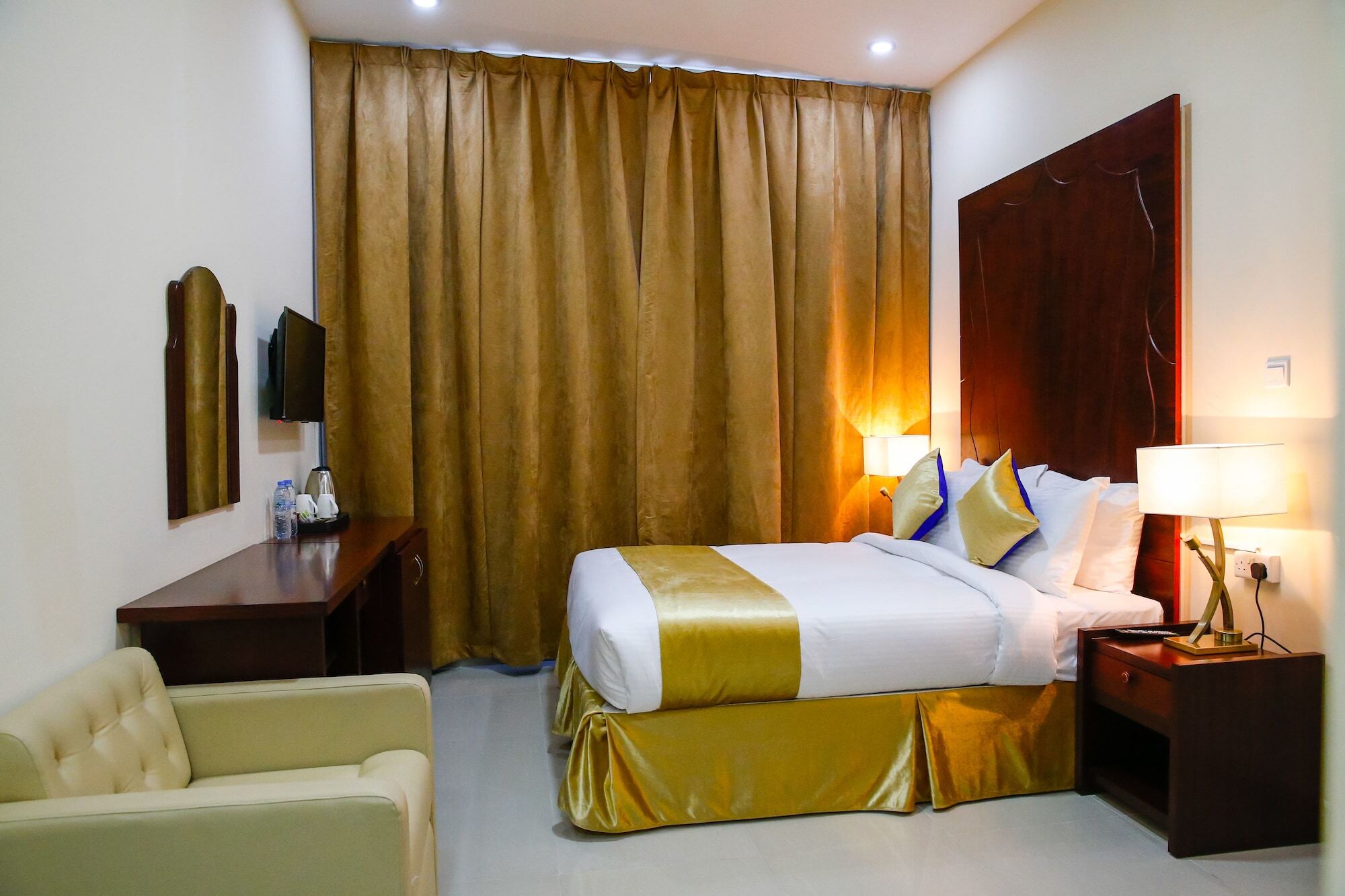 Sh Hotel Рас ал Хайм Екстериор снимка